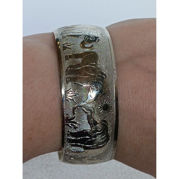 Vintage Silvertone Elephant Cuff Bracelet 7.5 in - Picture 11 of 12